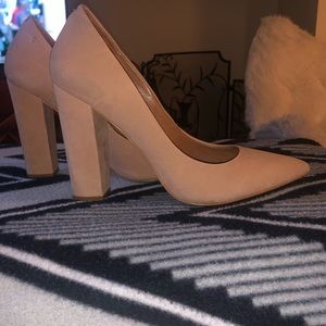 Steve Madden pumps